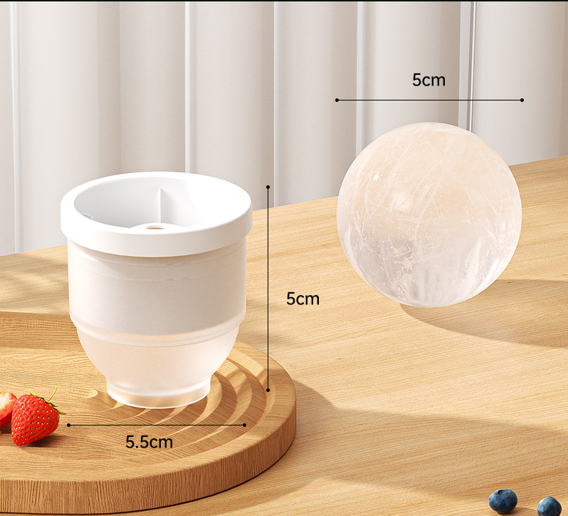 Hand Cranked Ice Crusher Machine for Home Use, Small Snow Cone Maker, Ice Shaver, Manual Ice Crusher, Portable Ice Shaving Machine for Street Vending